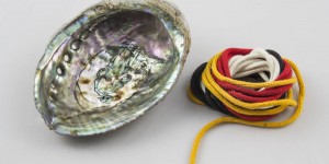 Native Americans ritual colors and shell